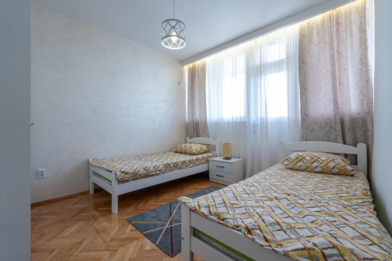 Clock Tower Lux Apartment Подгорица Экстерьер фото